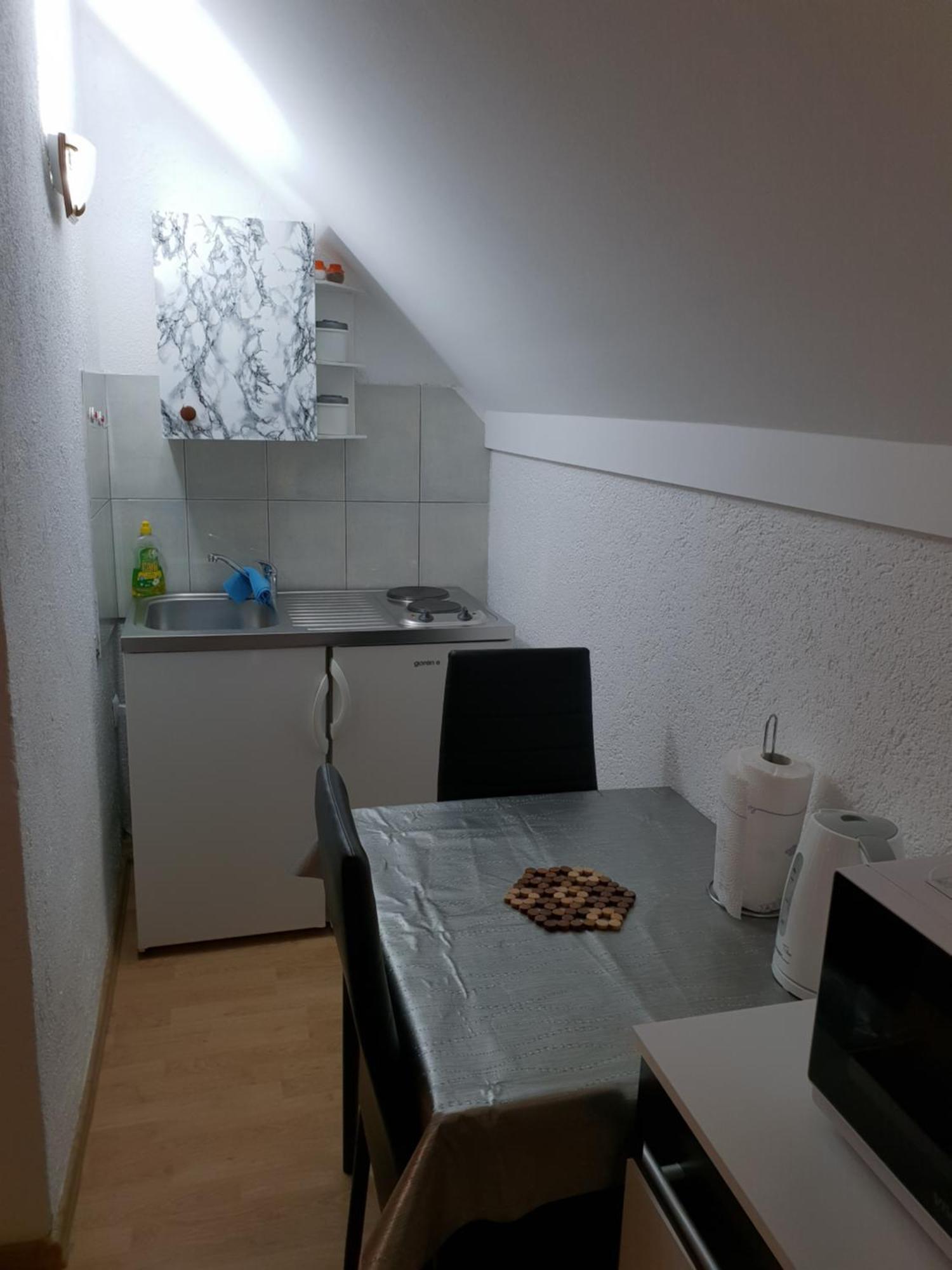 Apartments Nena Smoljanac Rom bilde